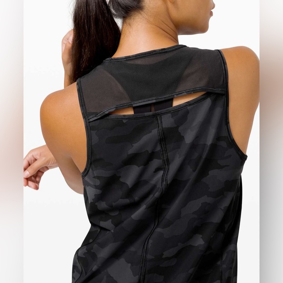 lululemon athletica Tops - Lululemon Sculpt Tank in Heritage 365 Camo Deep Coal Multi / Black Size 6